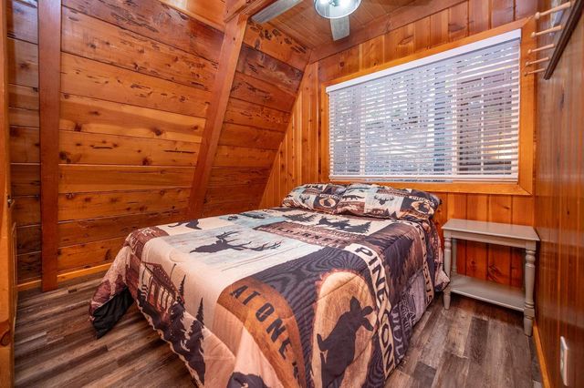 3221 Lakewood Dr, Arnold, CA 95223