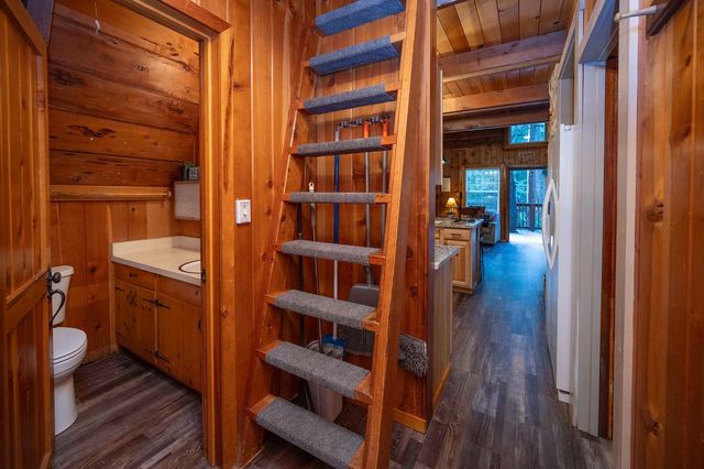 3221 Lakewood Dr, Arnold, CA 95223