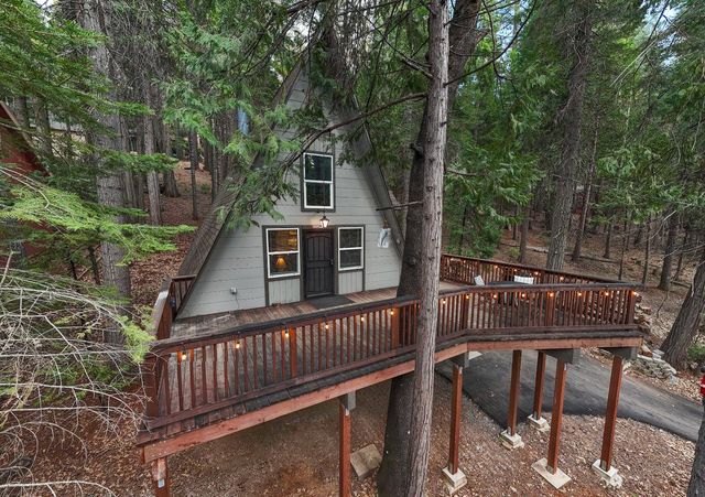 3221 Lakewood Dr, Arnold, CA 95223