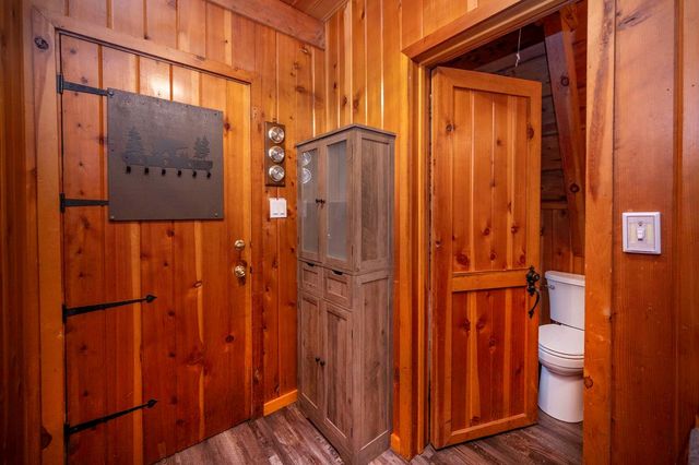 3221 Lakewood Dr, Arnold, CA 95223