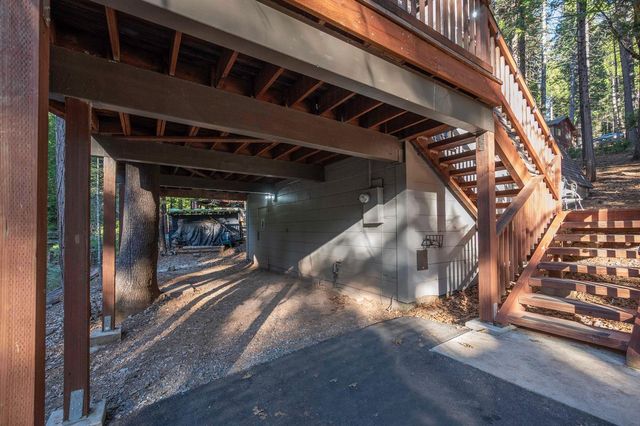 3221 Lakewood Dr, Arnold, CA 95223