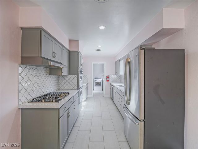 1716 Chapman Drive, Las Vegas, NV 89104