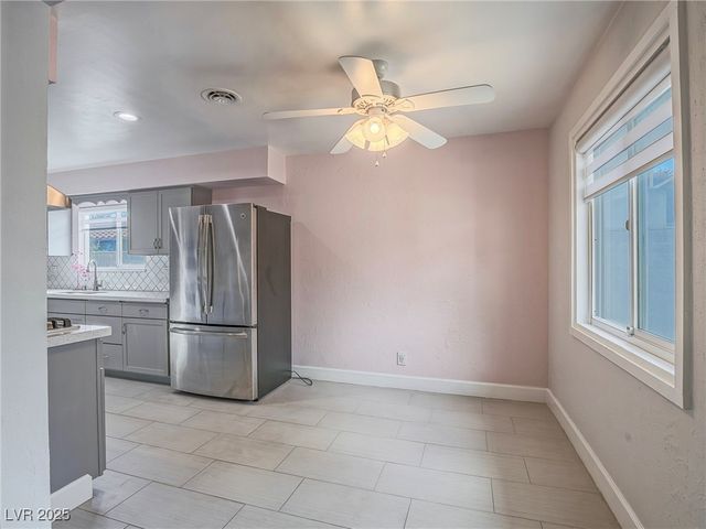 1716 Chapman Drive, Las Vegas, NV 89104