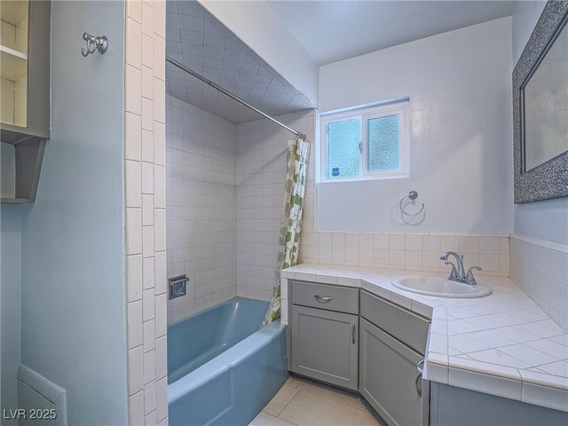 1716 Chapman Drive, Las Vegas, NV 89104