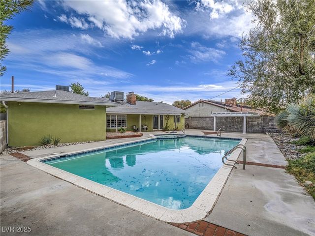 1716 Chapman Drive, Las Vegas, NV 89104