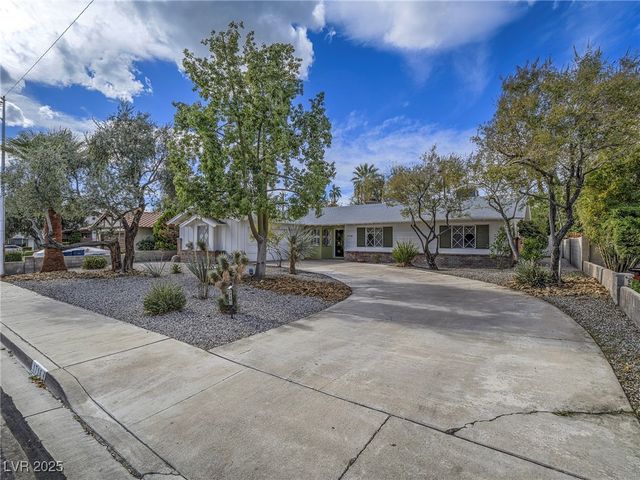 1716 Chapman Drive, Las Vegas, NV 89104