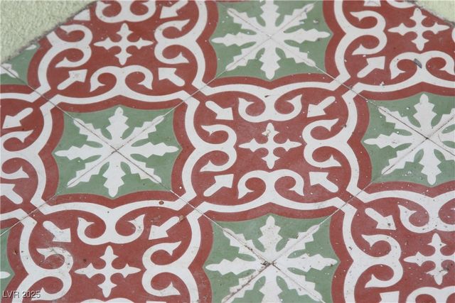 1716 Chapman Drive, Las Vegas, NV 89104