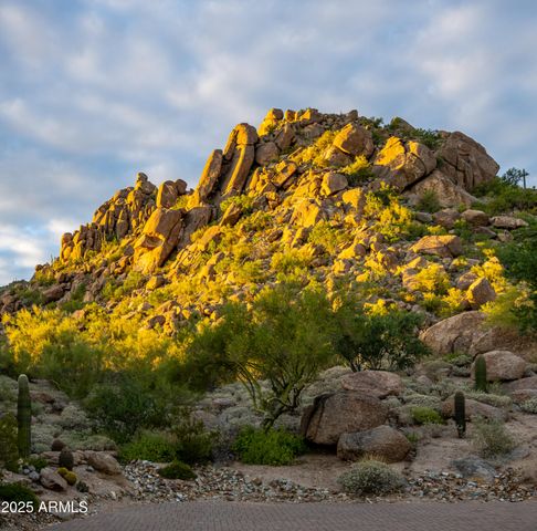 6964 E Stagecoach Pass, Carefree, AZ 85377