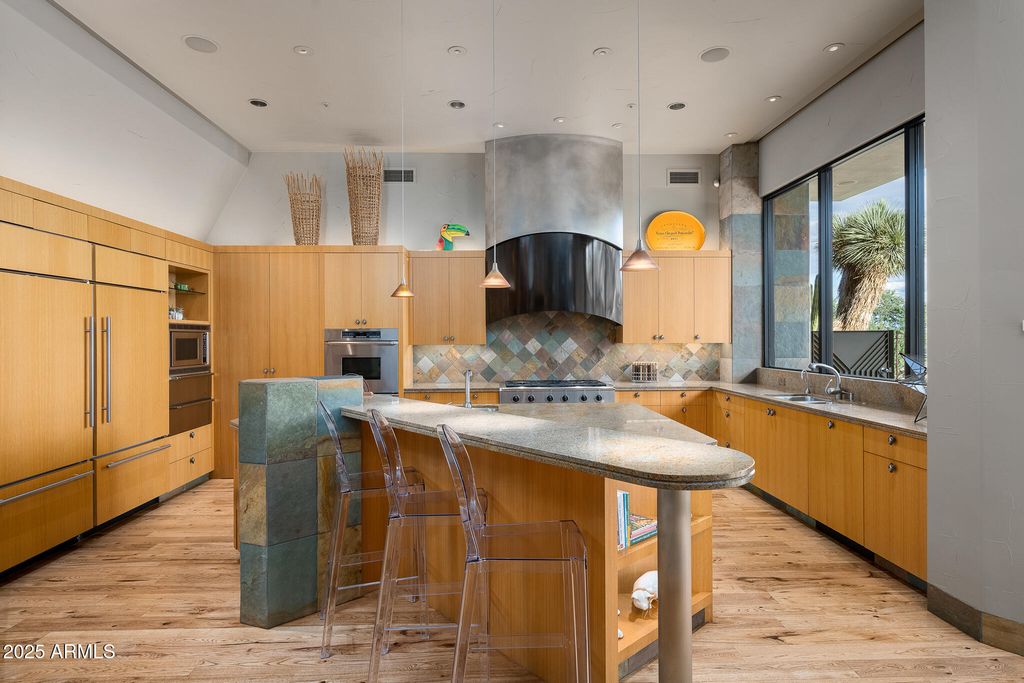 Image 17 of property listing at 6964 E Stagecoach Pass, Carefree, AZ 85377