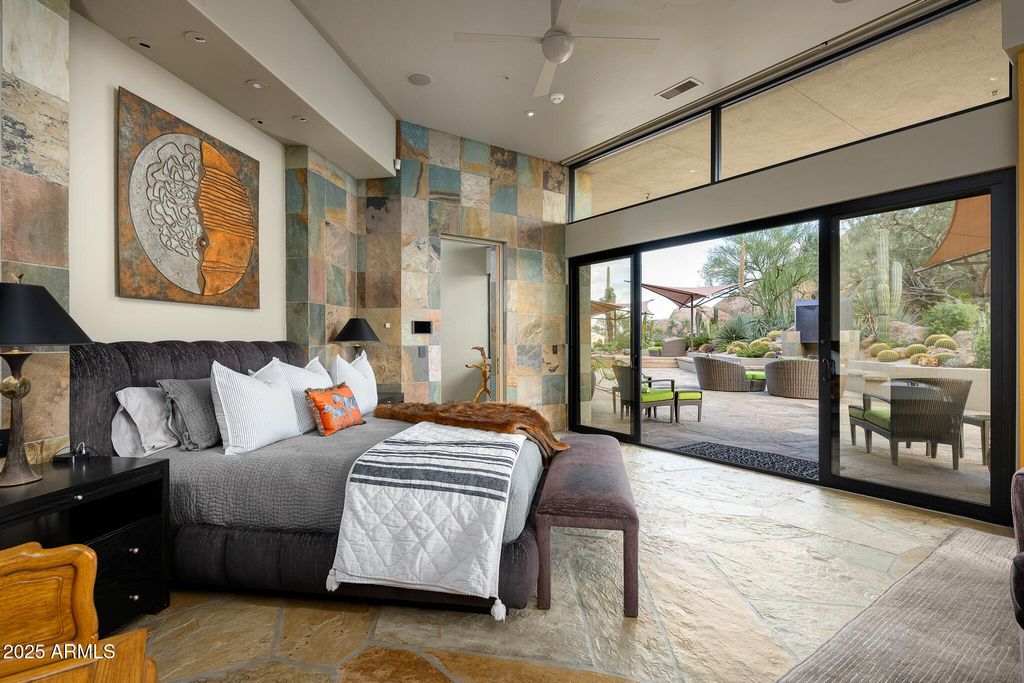 Image 22 of property listing at 6964 E Stagecoach Pass, Carefree, AZ 85377