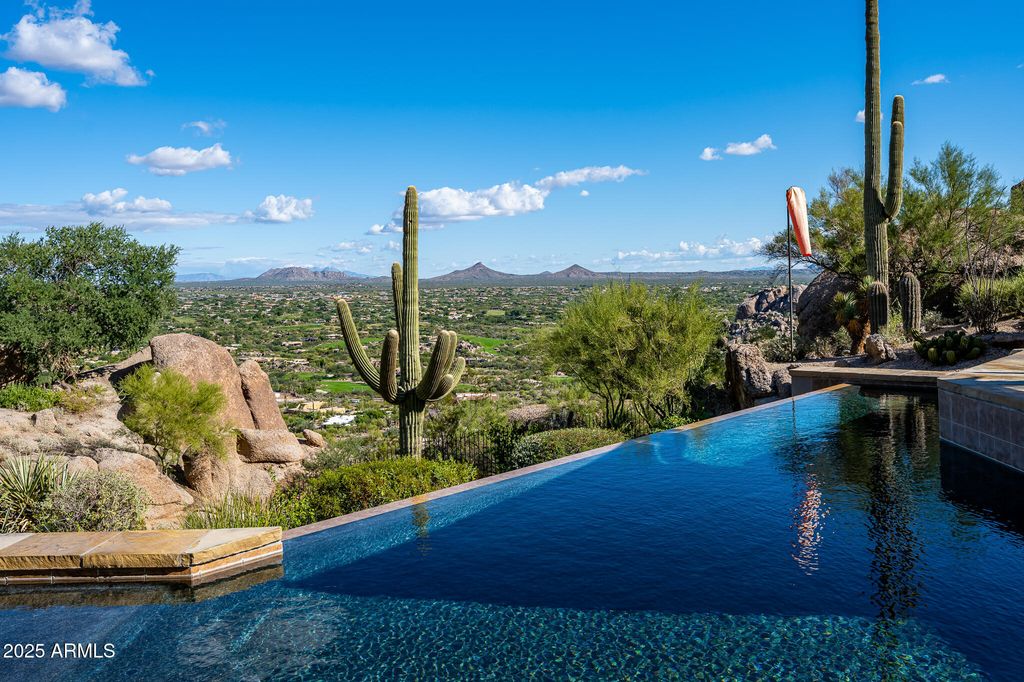 Image 45 of property listing at 6964 E Stagecoach Pass, Carefree, AZ 85377