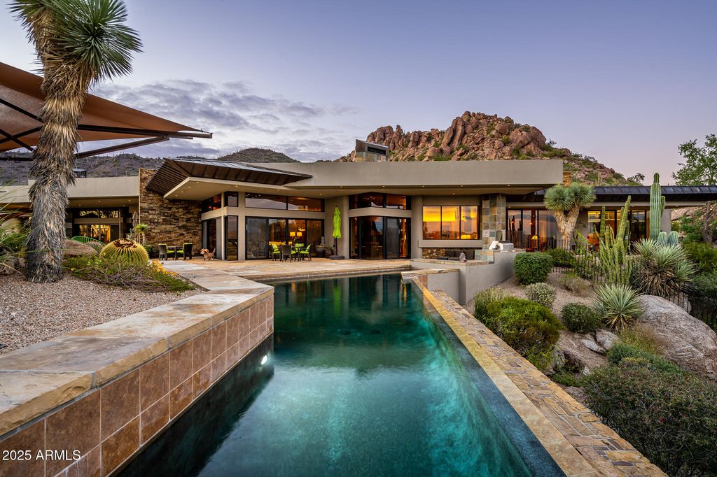 Image 47 of property listing at 6964 E Stagecoach Pass, Carefree, AZ 85377