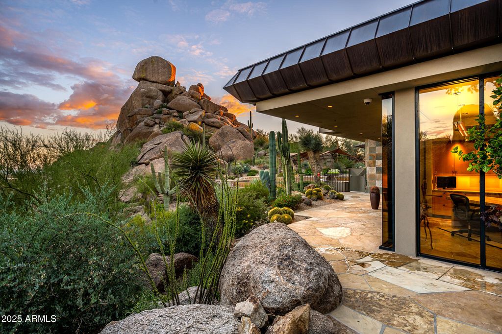 Image 52 of property listing at 6964 E Stagecoach Pass, Carefree, AZ 85377