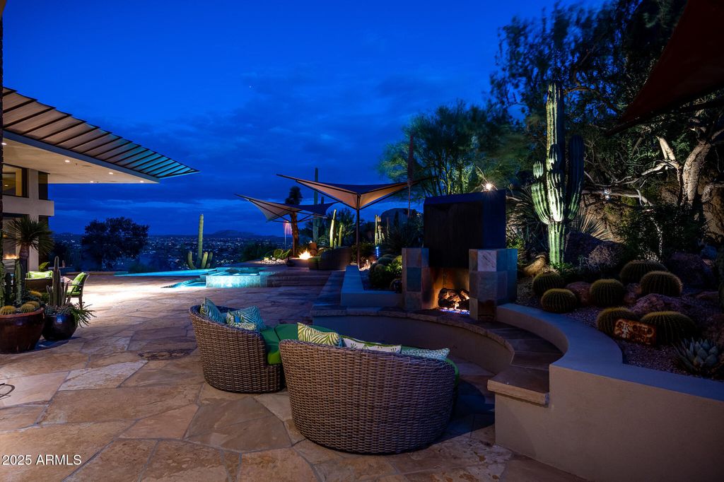 Image 55 of property listing at 6964 E Stagecoach Pass, Carefree, AZ 85377