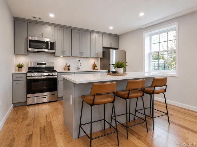 7036 70th Street, Glendale, NY 11385