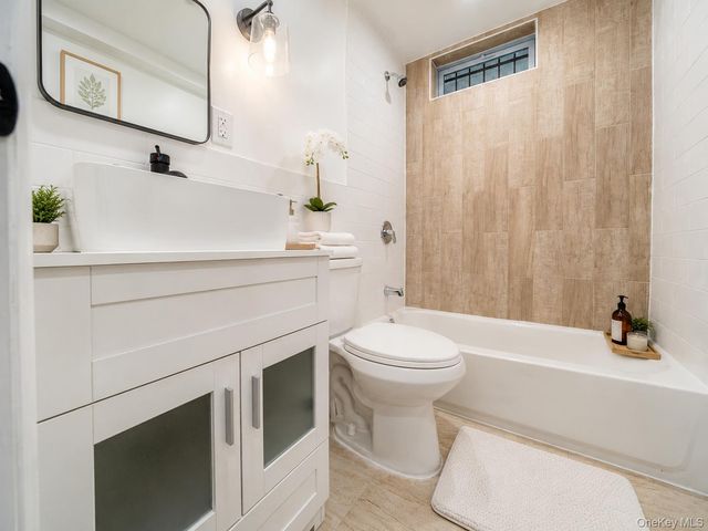 7036 70th Street, Glendale, NY 11385