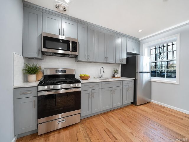 7036 70th Street, Glendale, NY 11385