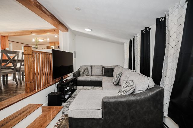 76 Tinker Road, Merrimack, NH 03054