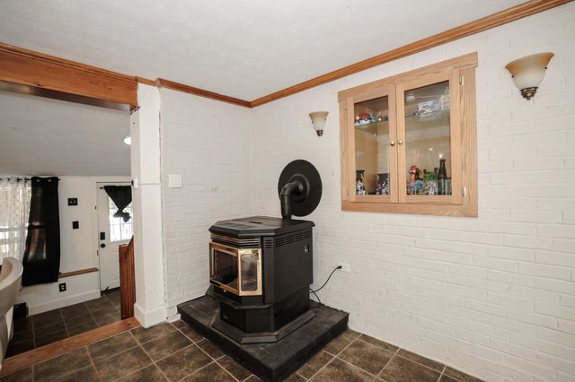 76 Tinker Road, Merrimack, NH 03054