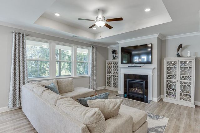 5188 Watchmans Cove, Gainesville, GA 30504