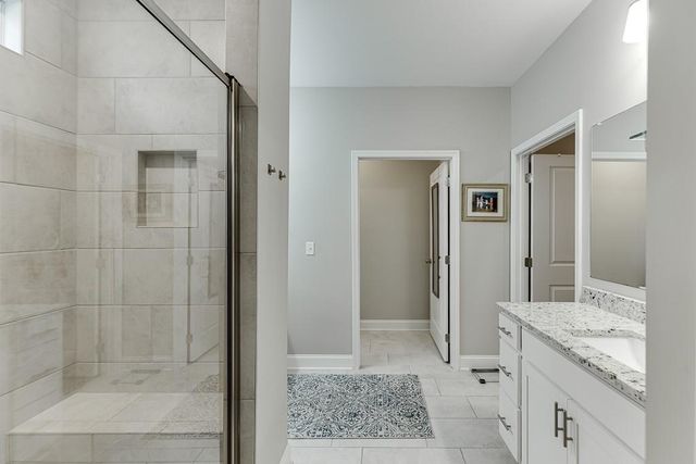 5188 Watchmans Cove, Gainesville, GA 30504