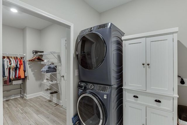 5188 Watchmans Cove, Gainesville, GA 30504