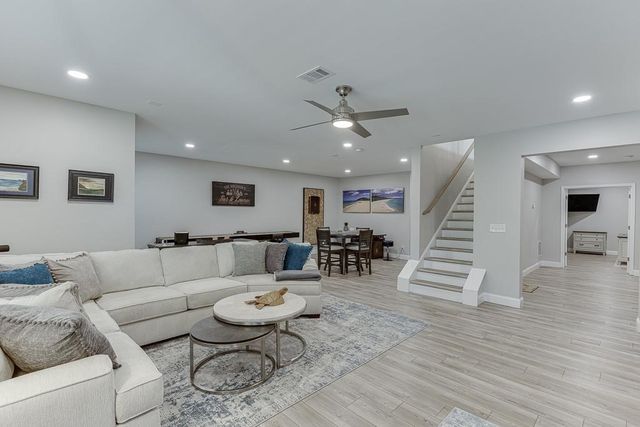 5188 Watchmans Cove, Gainesville, GA 30504