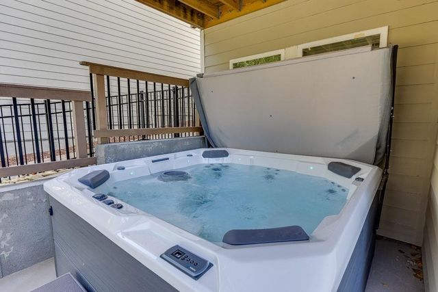 5188 Watchmans Cove, Gainesville, GA 30504