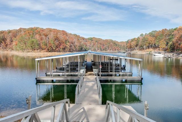 5188 Watchmans Cove, Gainesville, GA 30504