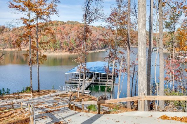 5188 Watchmans Cove, Gainesville, GA 30504