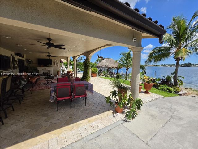 8450 NW 178th Street, Hialeah, FL 33015
