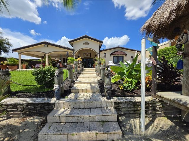 8450 NW 178th Street, Hialeah, FL 33015