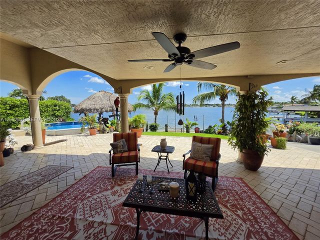 8450 NW 178th Street, Hialeah, FL 33015