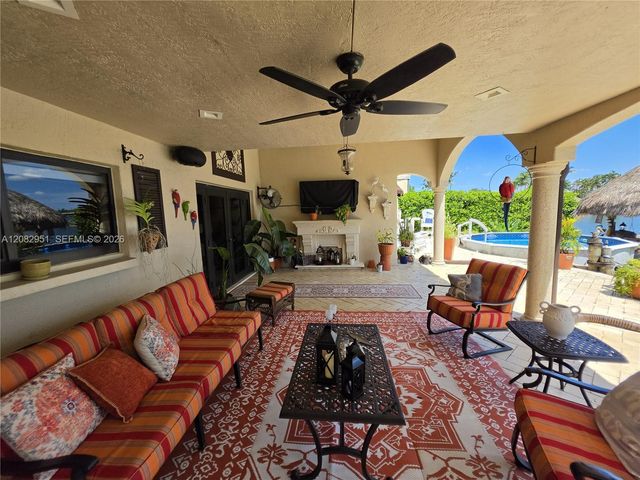 8450 NW 178th Street, Hialeah, FL 33015