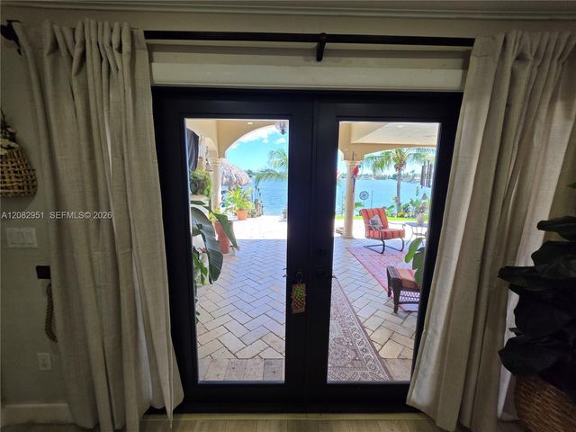 8450 NW 178th Street, Hialeah, FL 33015