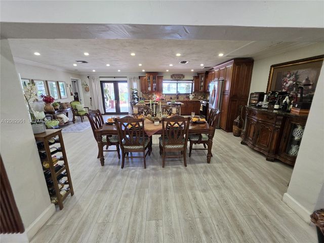 8450 NW 178th Street, Hialeah, FL 33015