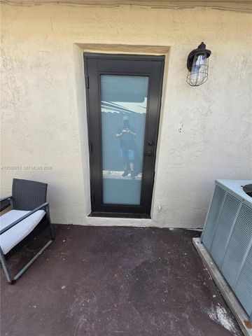 8450 NW 178th Street, Hialeah, FL 33015