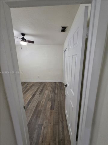 8450 NW 178th Street, Hialeah, FL 33015