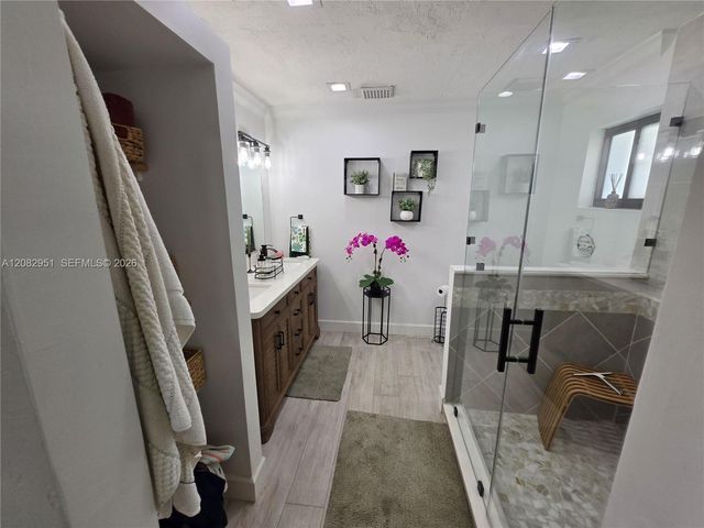 8450 NW 178th Street, Hialeah, FL 33015