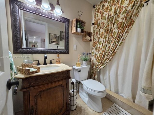 8450 NW 178th Street, Hialeah, FL 33015