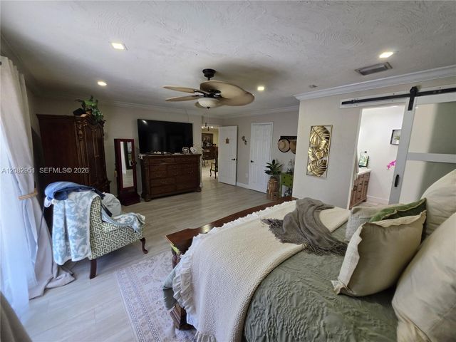 8450 NW 178th Street, Hialeah, FL 33015
