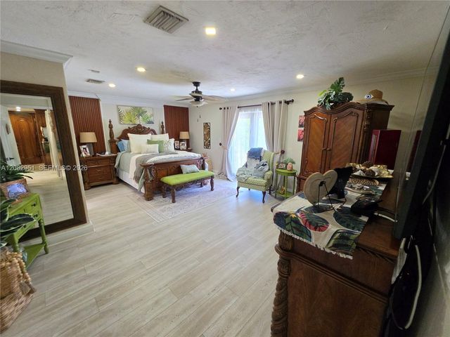 8450 NW 178th Street, Hialeah, FL 33015