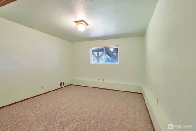 32007 Palace Court, Carnation, WA 98014
