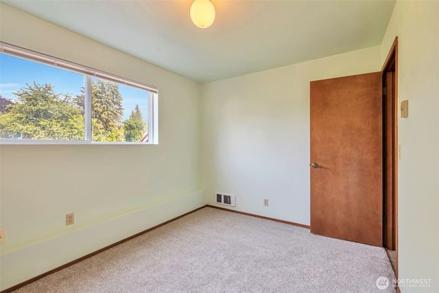 32007 Palace Court, Carnation, WA 98014