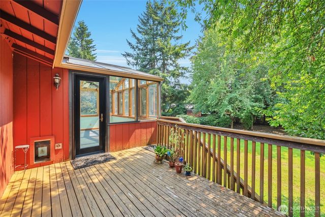 32007 Palace Court, Carnation, WA 98014