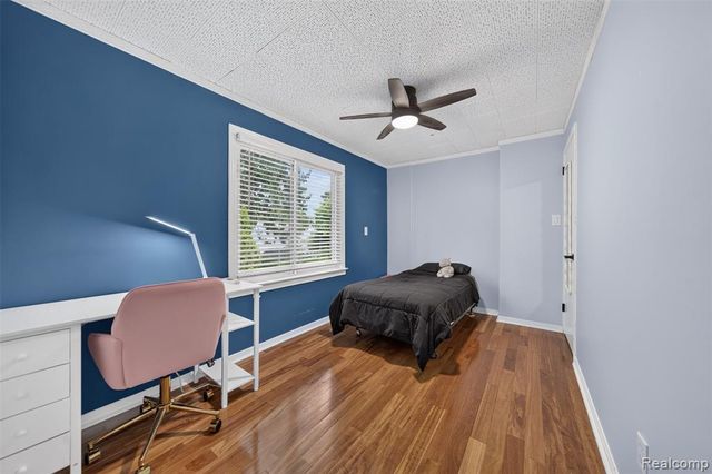 431 N Edgeworth Avenue, Royal Oak, MI 48067