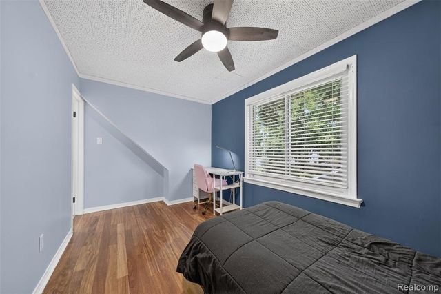 431 N Edgeworth Avenue, Royal Oak, MI 48067
