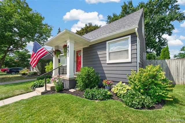 431 N Edgeworth Avenue, Royal Oak, MI 48067