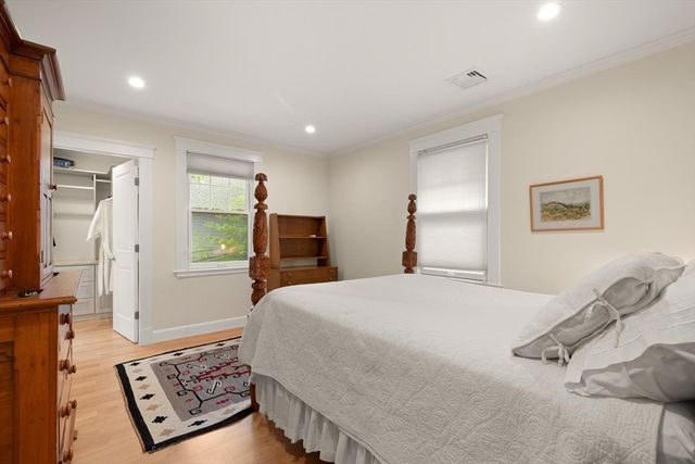 278 Huron Ave 2, Cambridge, MA 02138