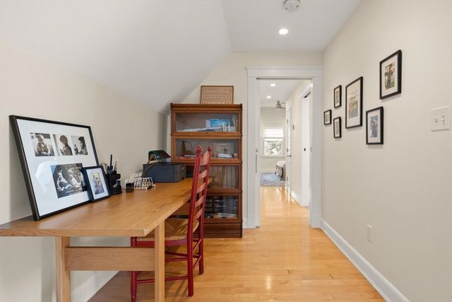 278 Huron Ave 2, Cambridge, MA 02138